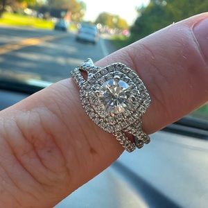 White gold Diamond ring.